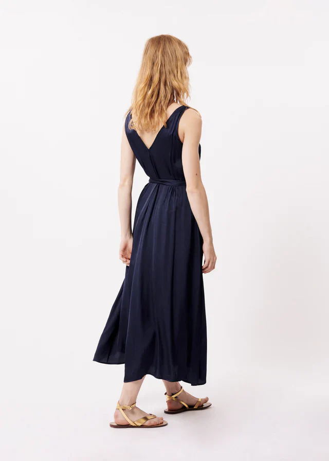 ACHOUAK SLEEVELESS MIDI DRESS (NAVY) - Image 5