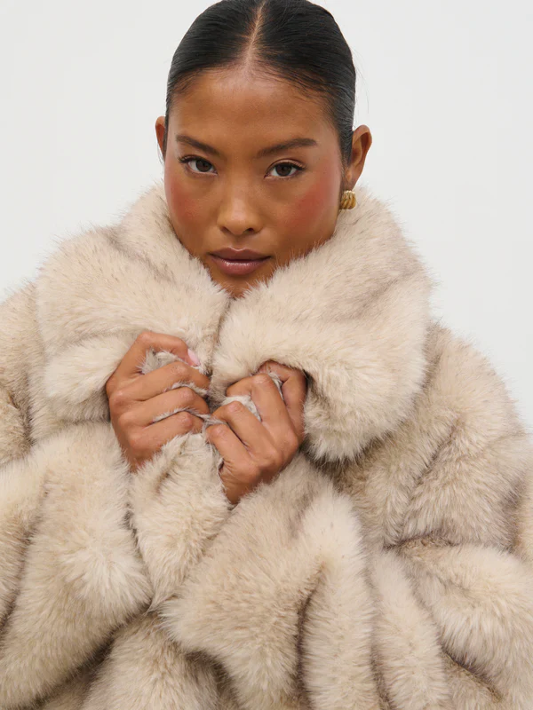 Agatha Short Faux Fur Coat (Beige) - Image 6