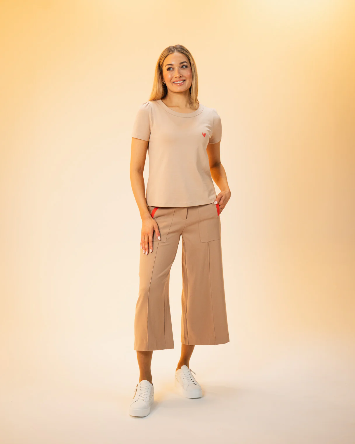 Allium T-Shirt (Taupe) - Image 2