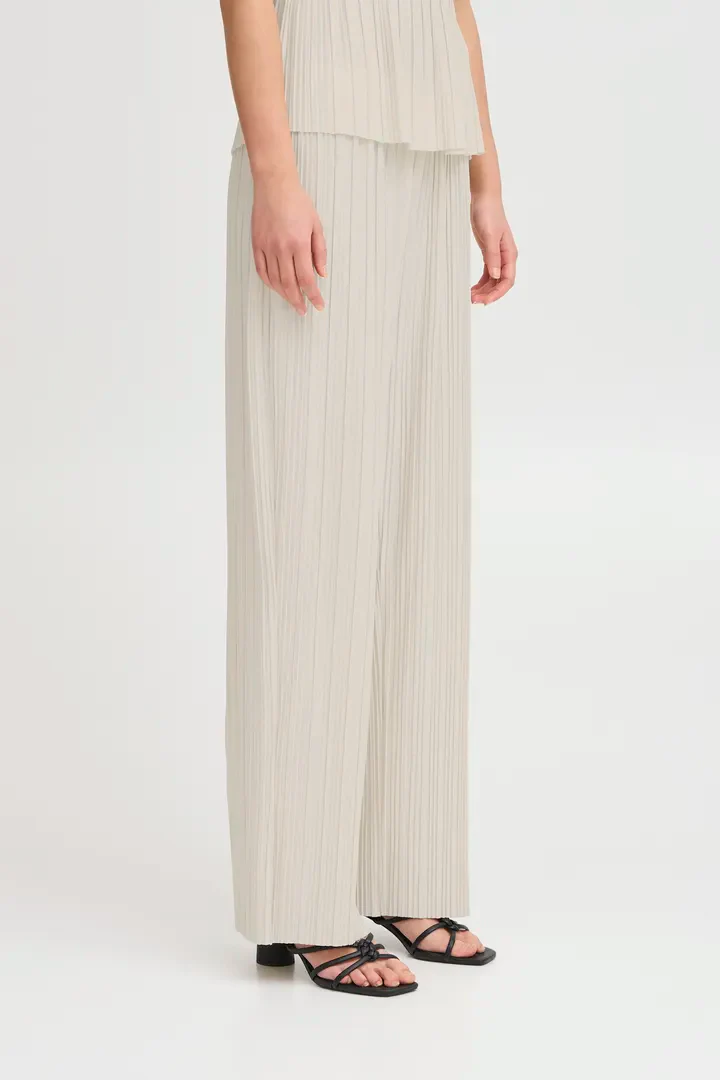 Ana Wide Leg Plisse Pants (Almond Milk) - Image 3