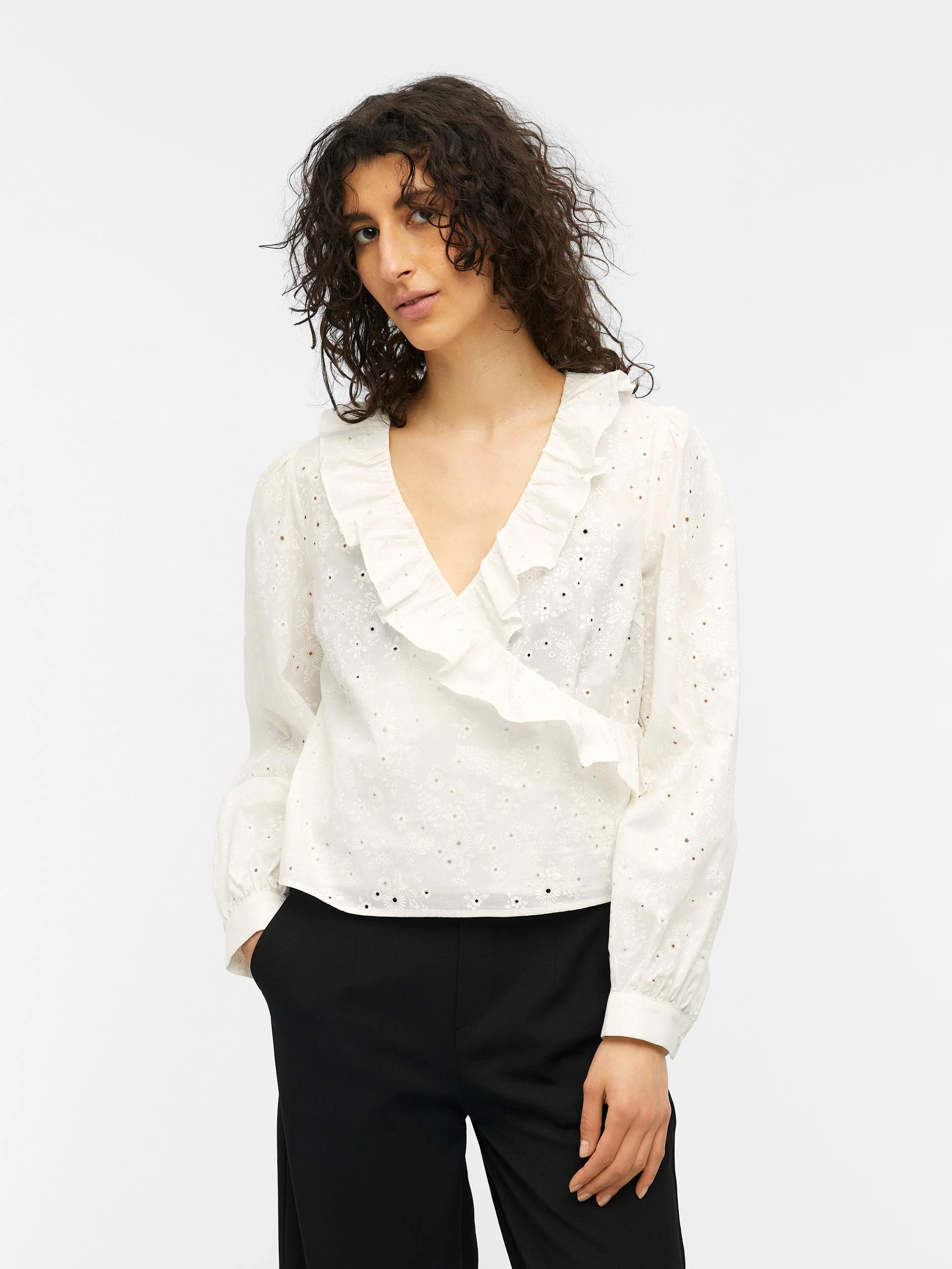 ANDREA V-NECK TOP (CLOUD DANCER) - Image 2