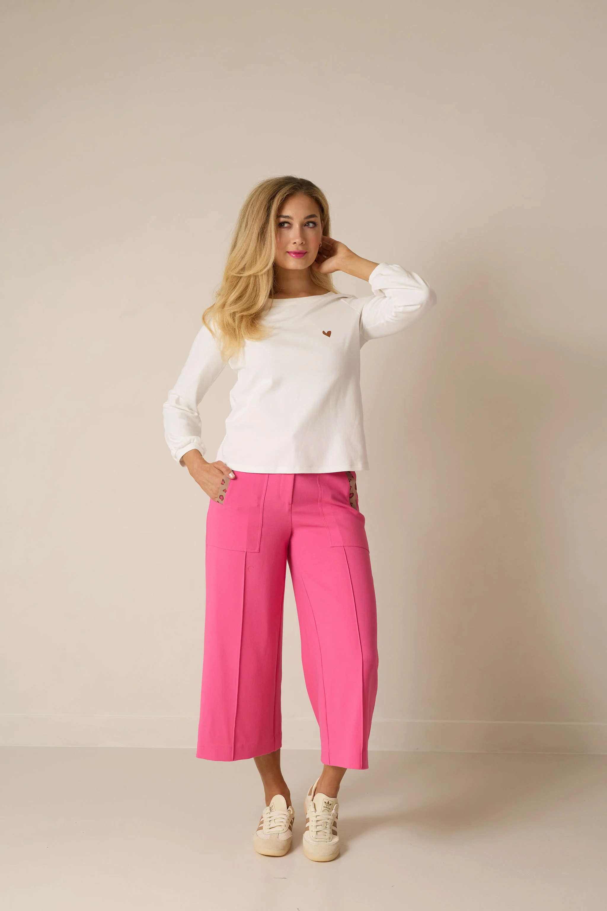 Ardor Scoop Neck Top (White)