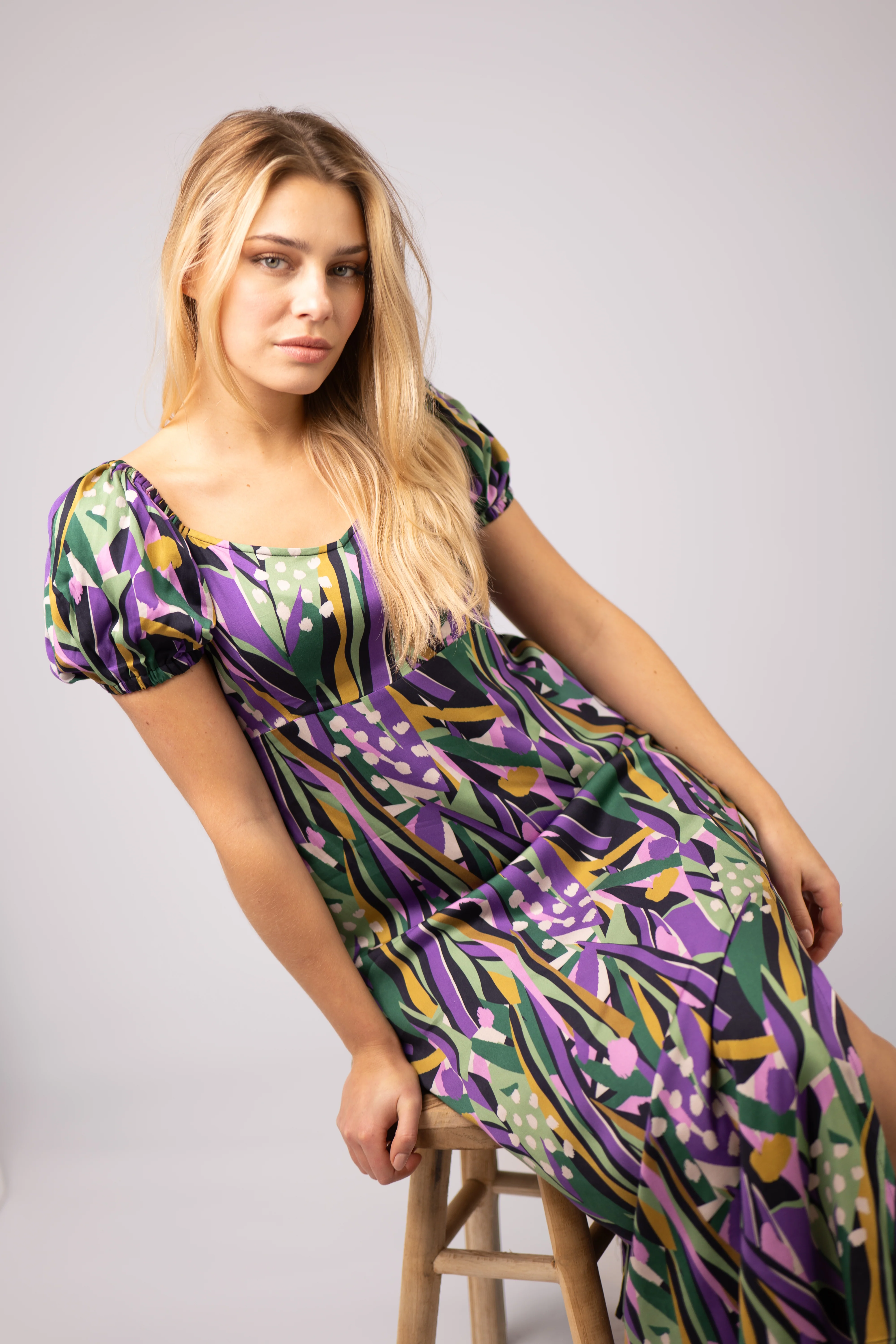 ARTEMIS SQUARE NECK LONG DRESS (BLACK) - Image 2