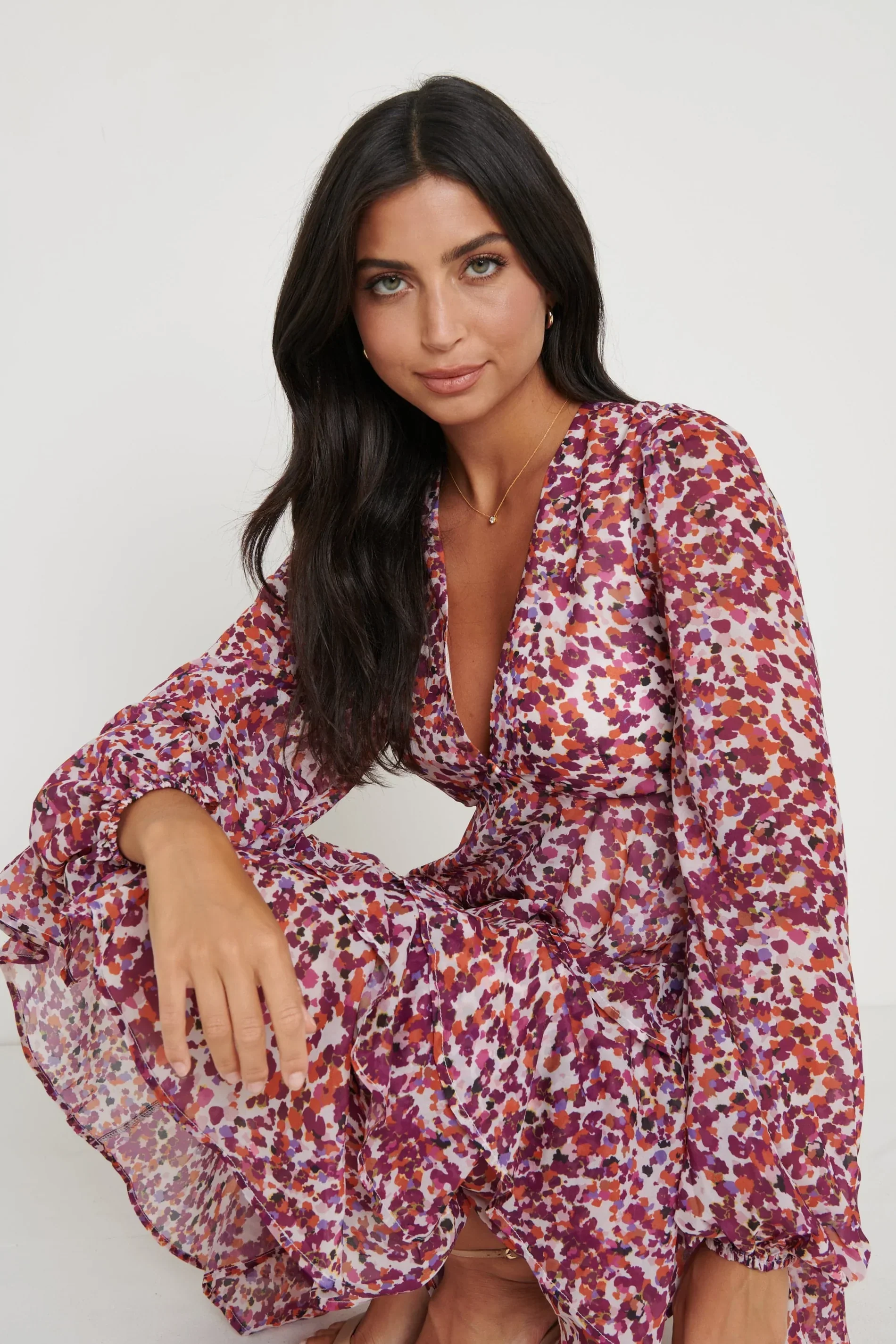ASHTON RUFFLE MIDI DRESS (CORAL ABSTRACT) CURVE - Image 4
