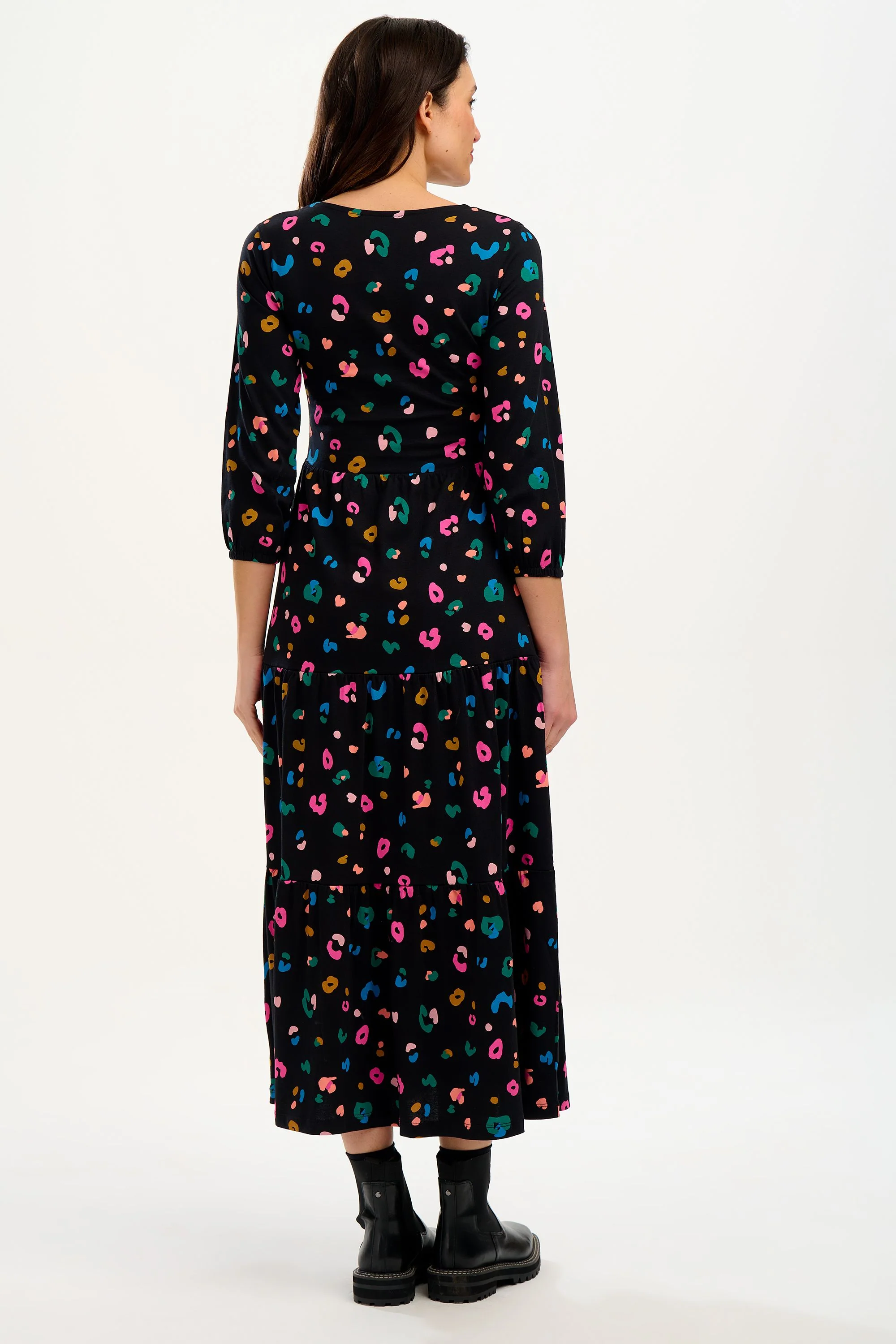 BAKARI JERSEY TIERED MIDI DRESS (BLACK) - Image 2