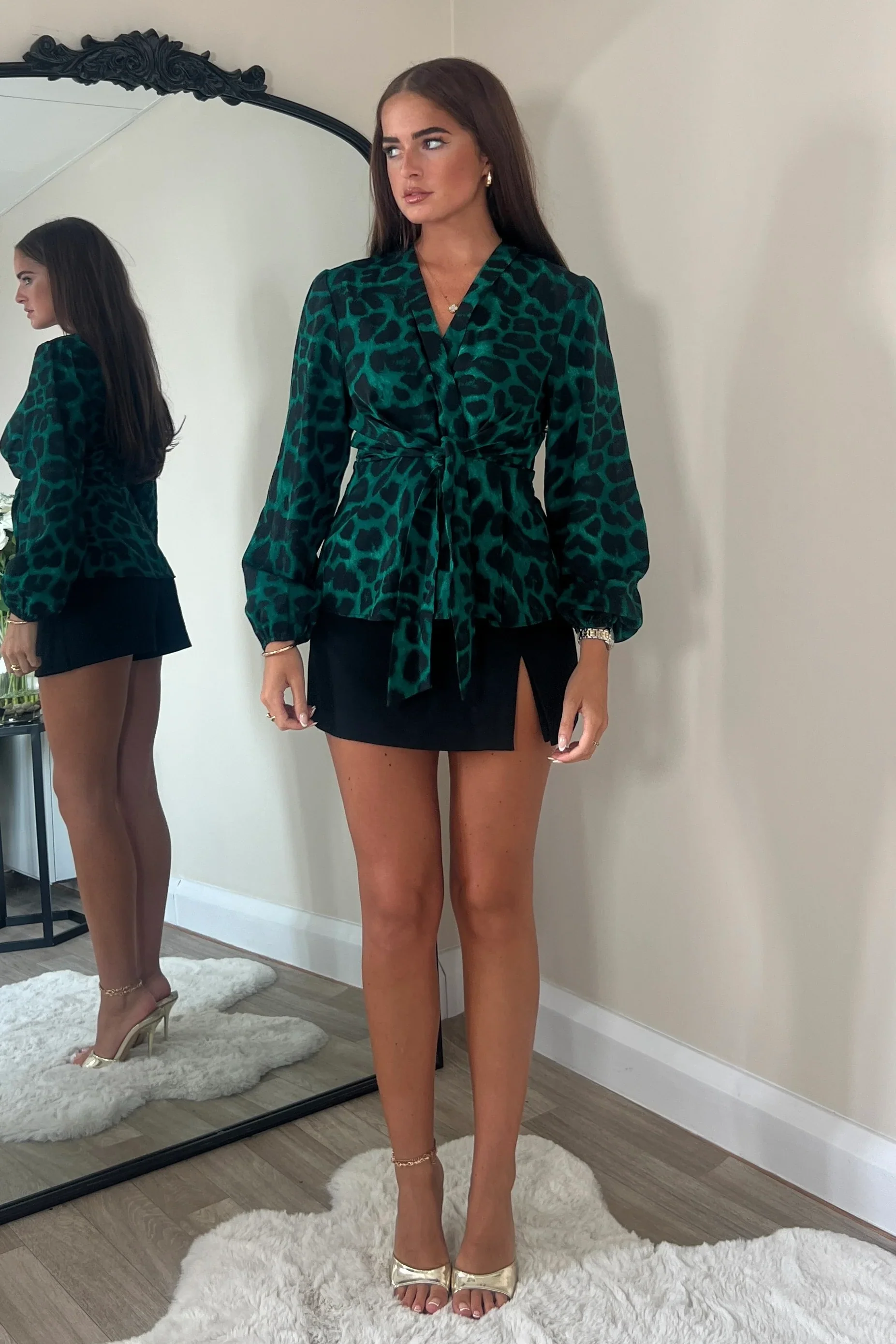 Brook Tie Front Top (Green/Animal) - Image 3