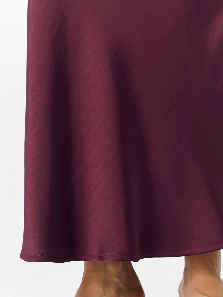 Carmen Maxi Skirt (Mauve Wine) - Image 3