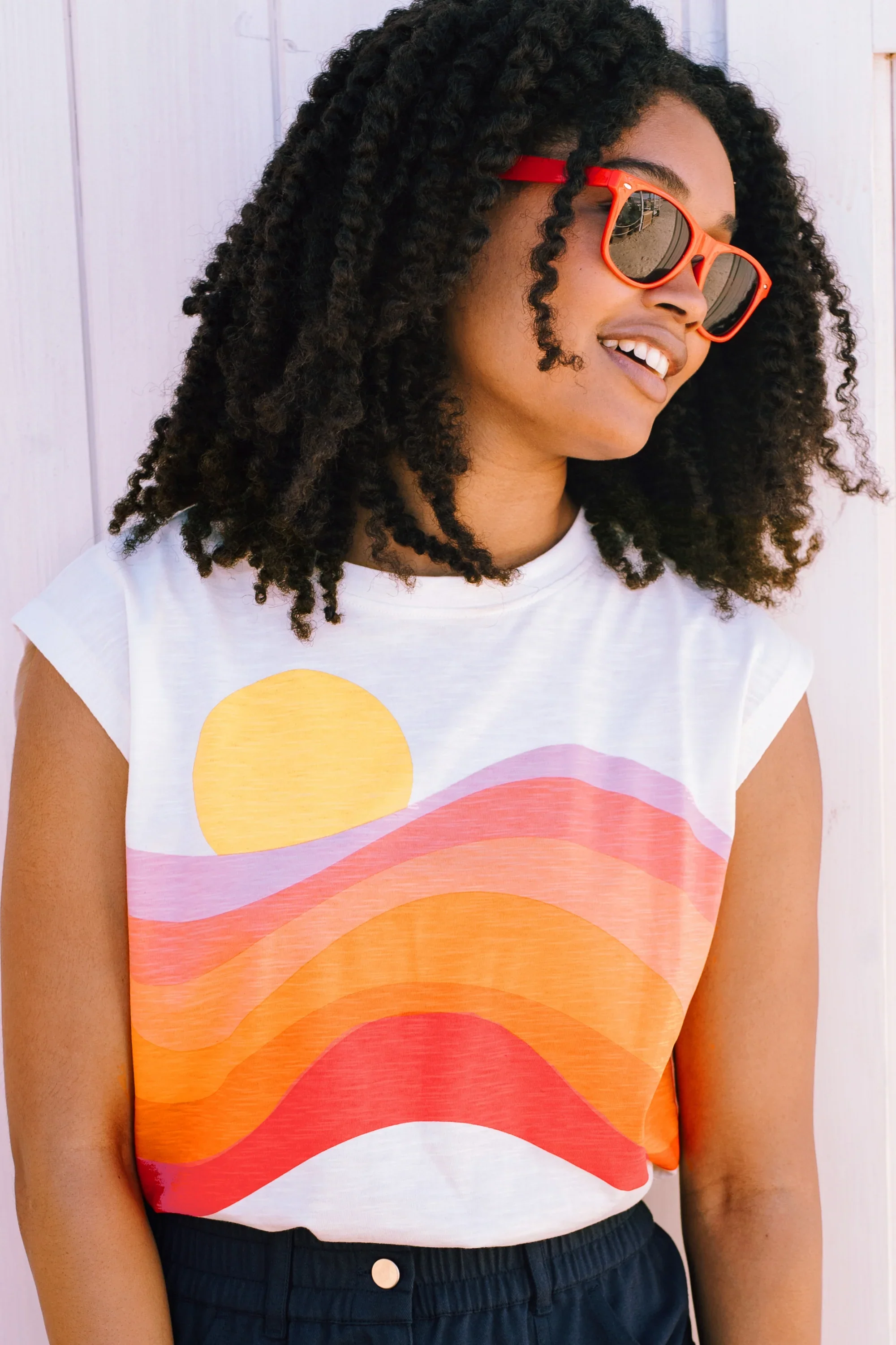 Chrissy Relaxed Tank T-Shirt (Off-White/Sunset Waves) - Image 4