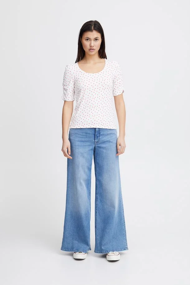 Debby T-Shirt (Cloud Dancer/Heart) - Image 2