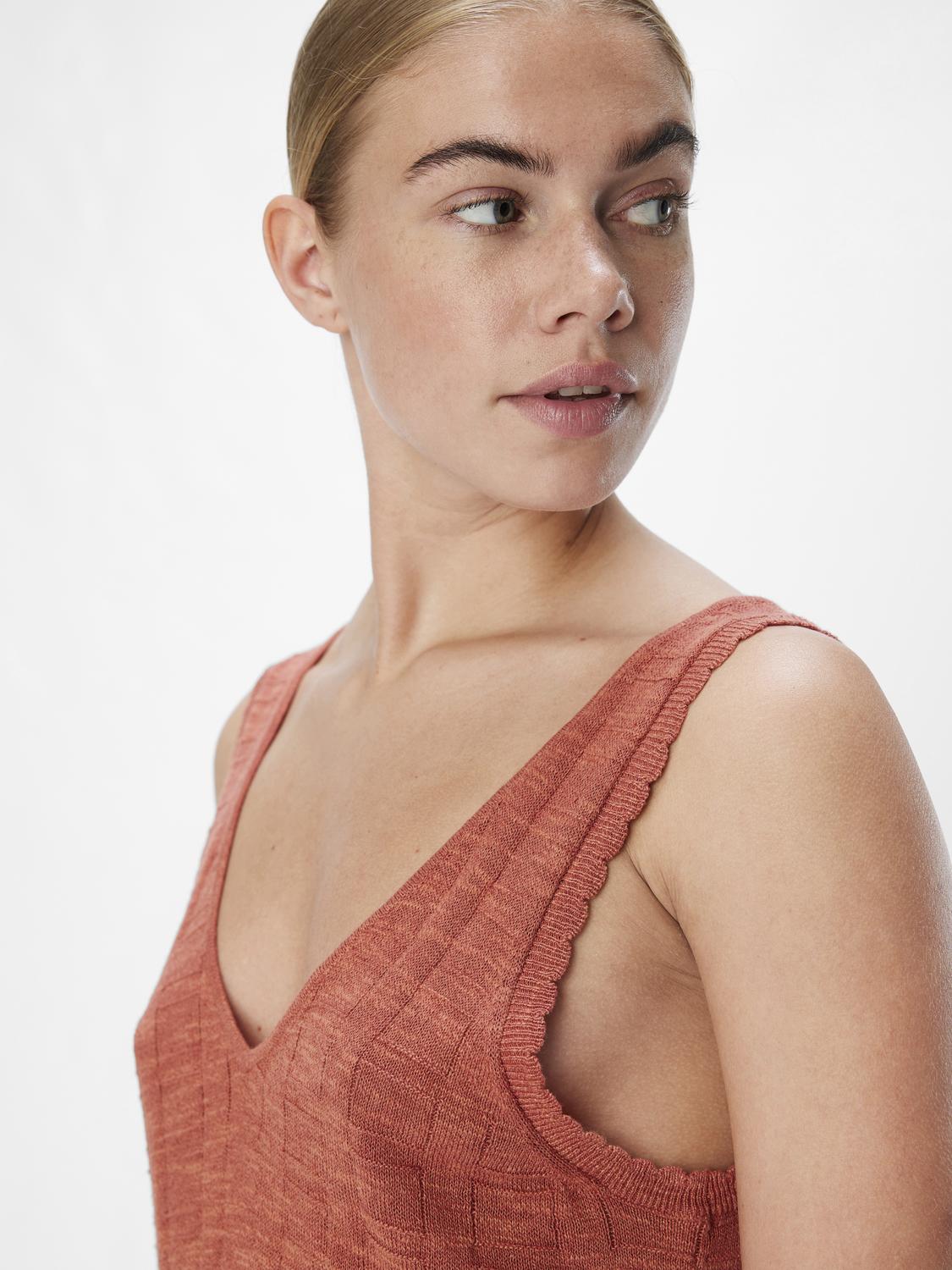 Dimka Sleeveless Knit Top (Redwood) - Image 3