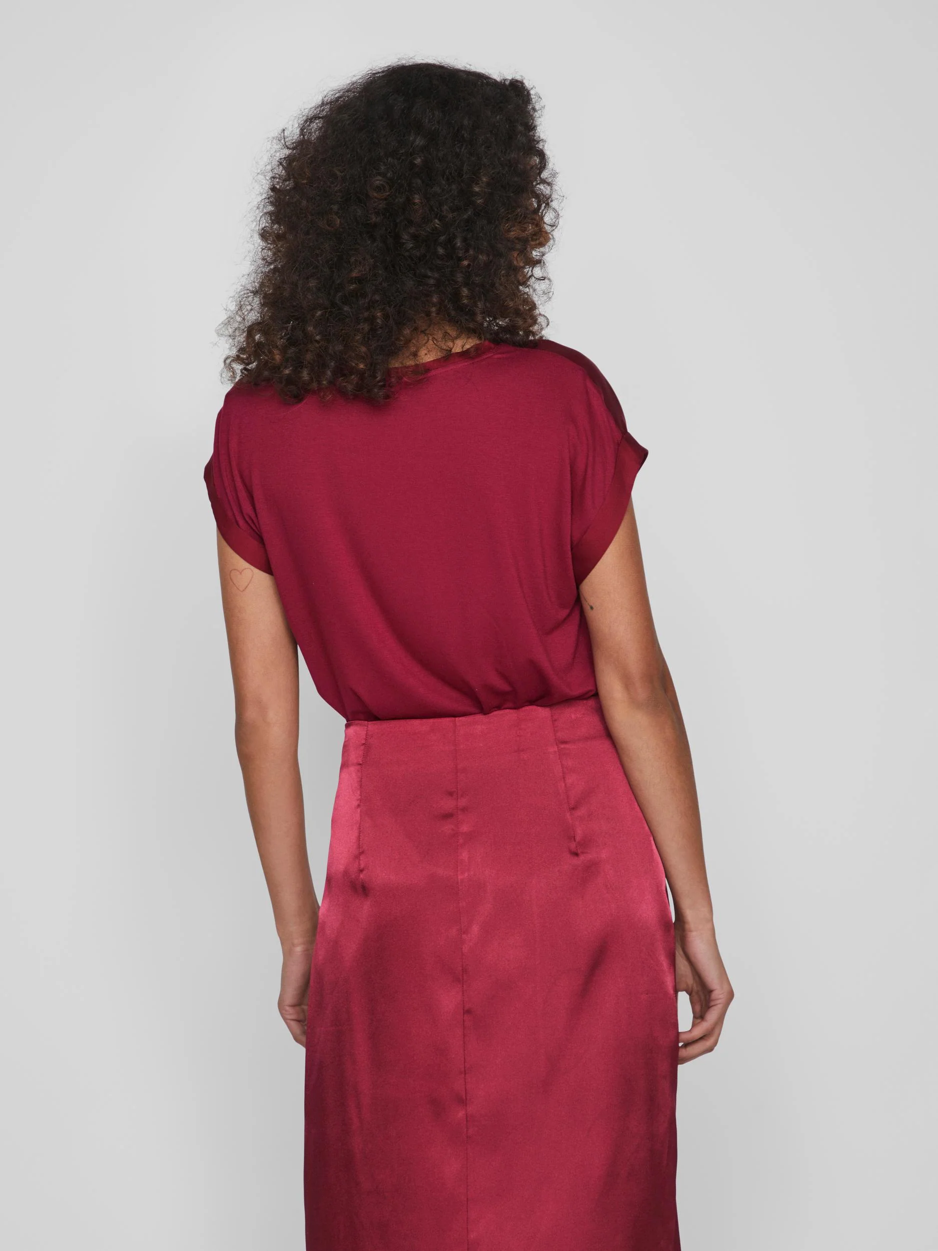 ELLE SATIN TOP (BEET RED) - Image 2