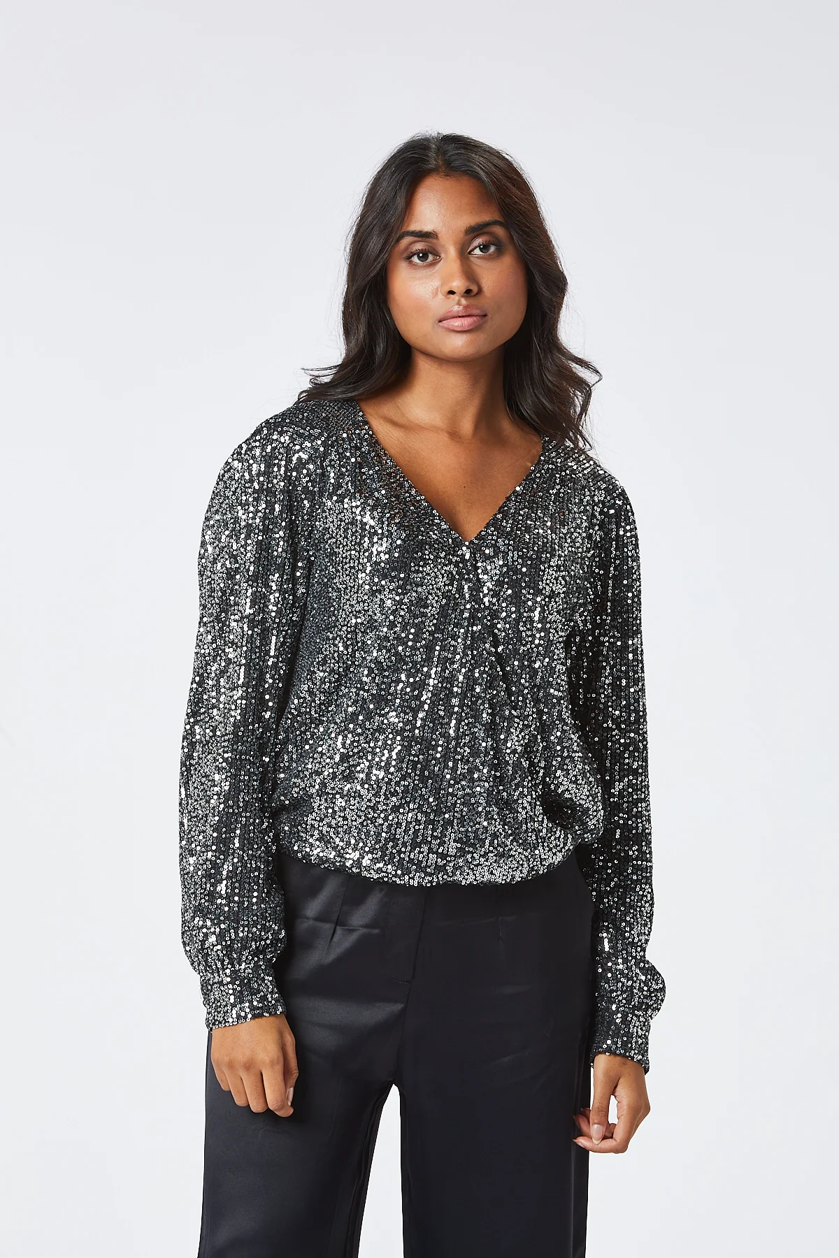 ELSIE WRAP SEQUIN BLOUSE (GREY) - Image 3