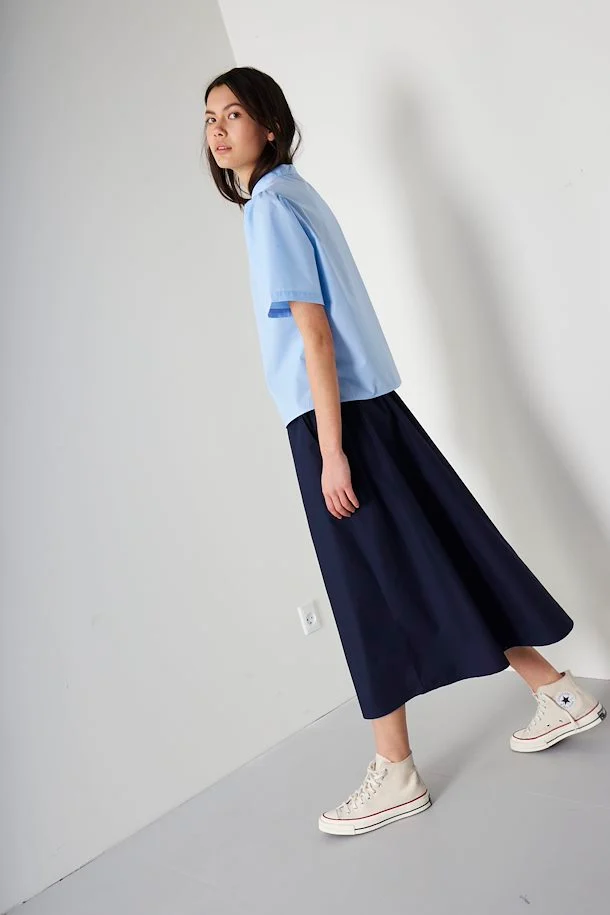 FINLEY MIDI SKIRT (NAVY) - Image 2