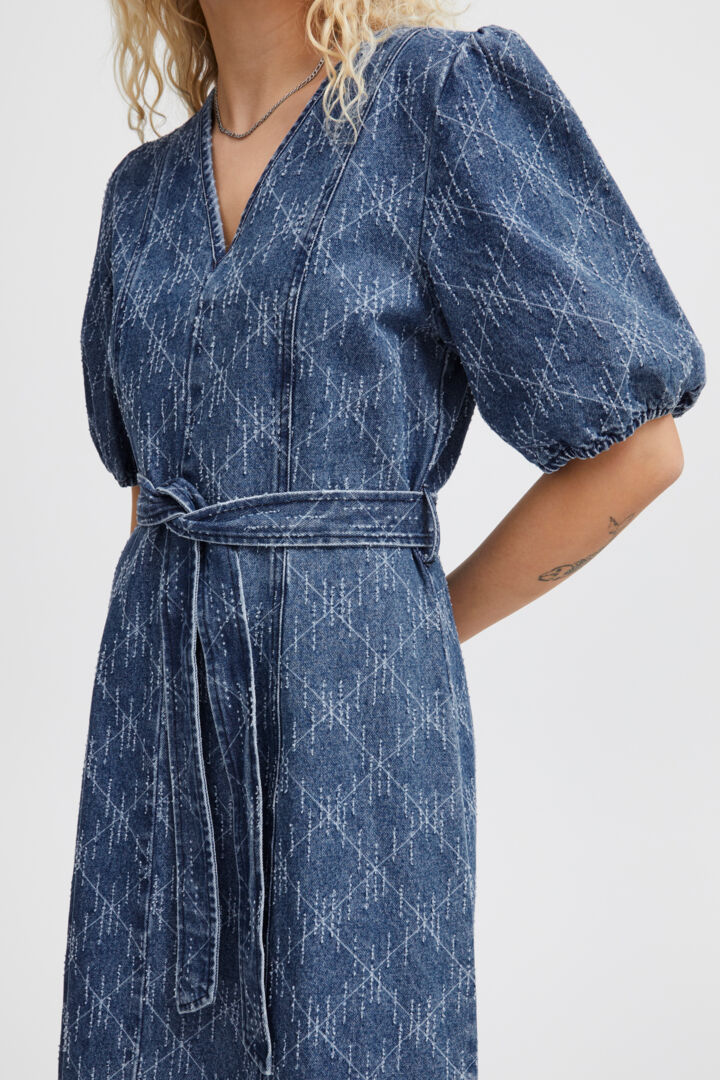 HASKI DENIM MIDI DRESS (MEDIUM BLUE) - Image 7
