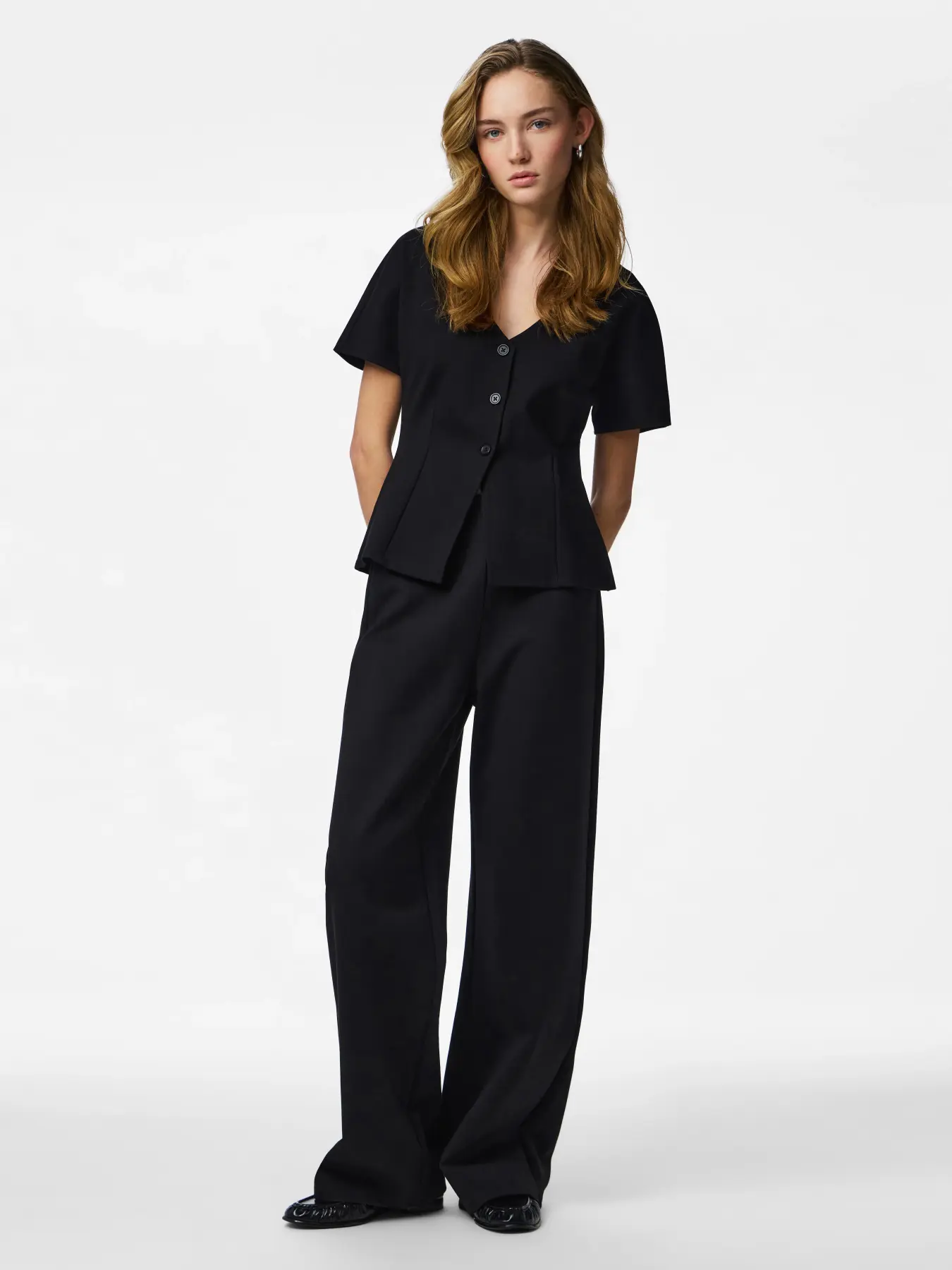 Hilda Top (Black) - Image 4
