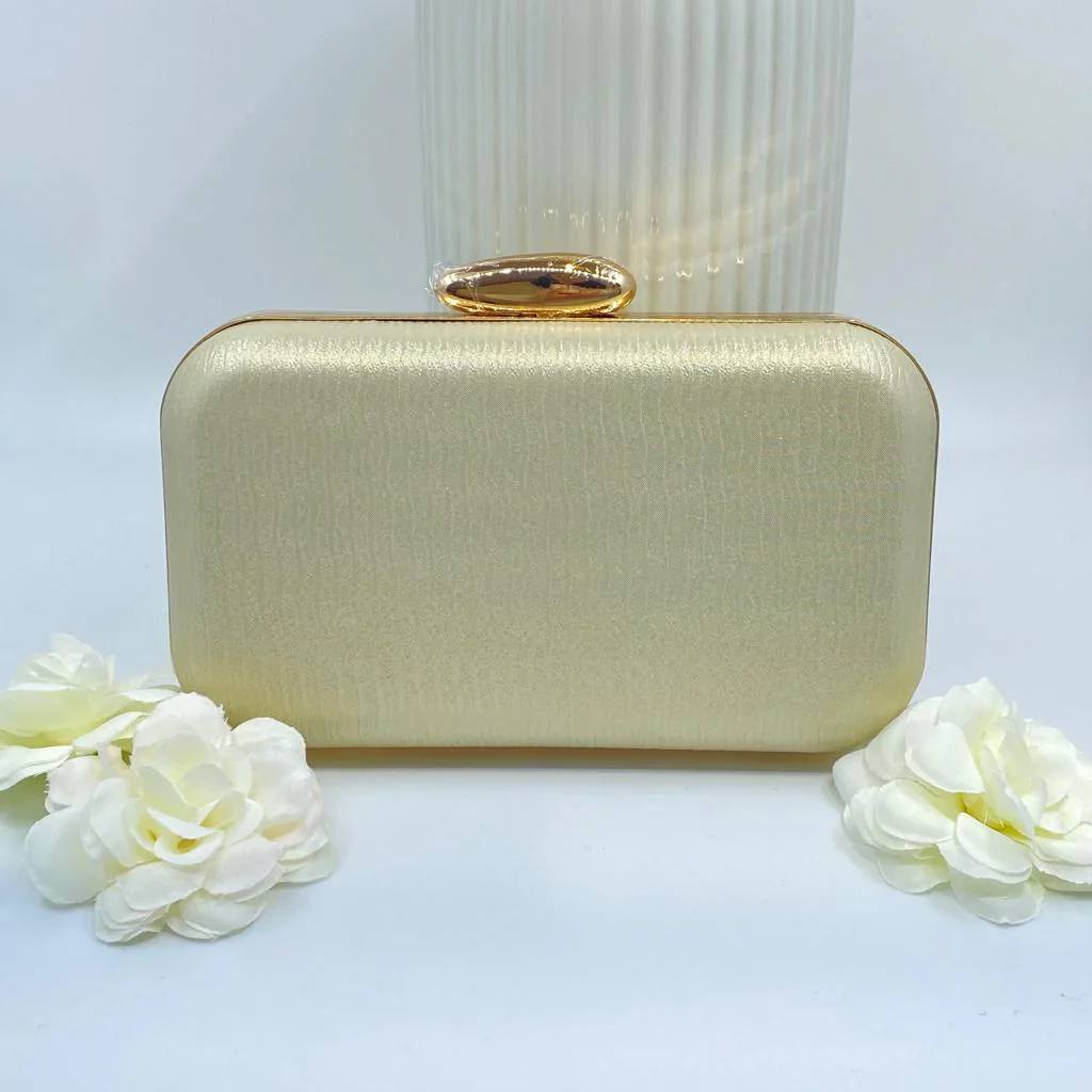 Janelle Clutch (Gold) - Image 4