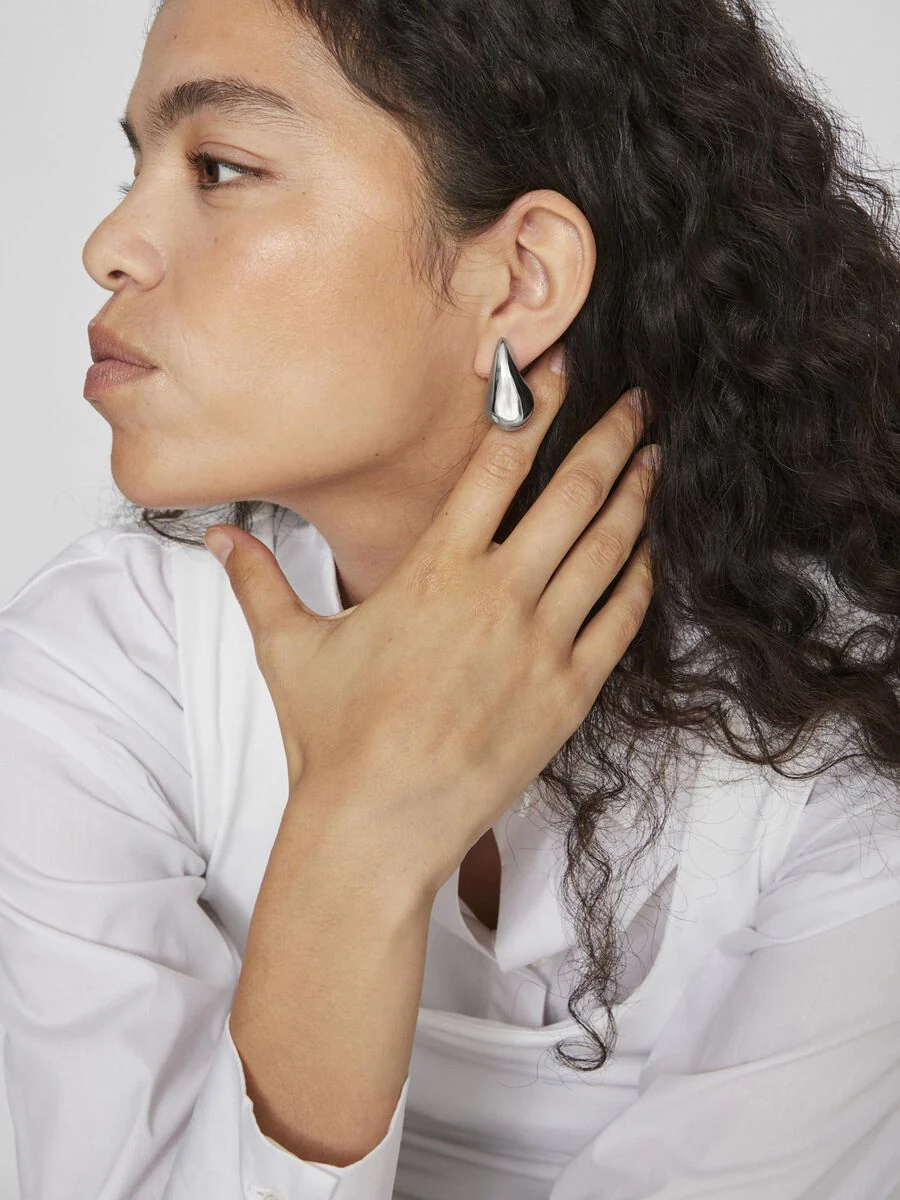 Kelly Tear Drop Earrings (Silver) - Image 2