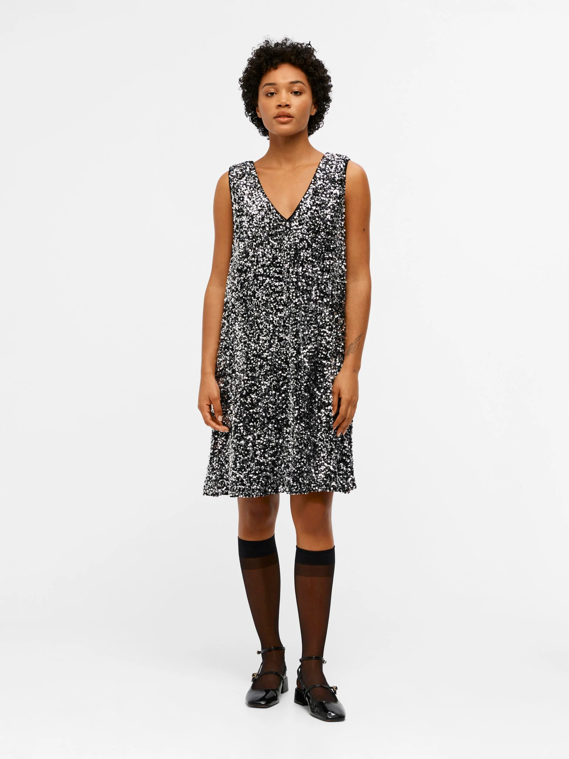 KINNE SEQUIN MINI DRESS (BLACK/SILVER) - Image 3