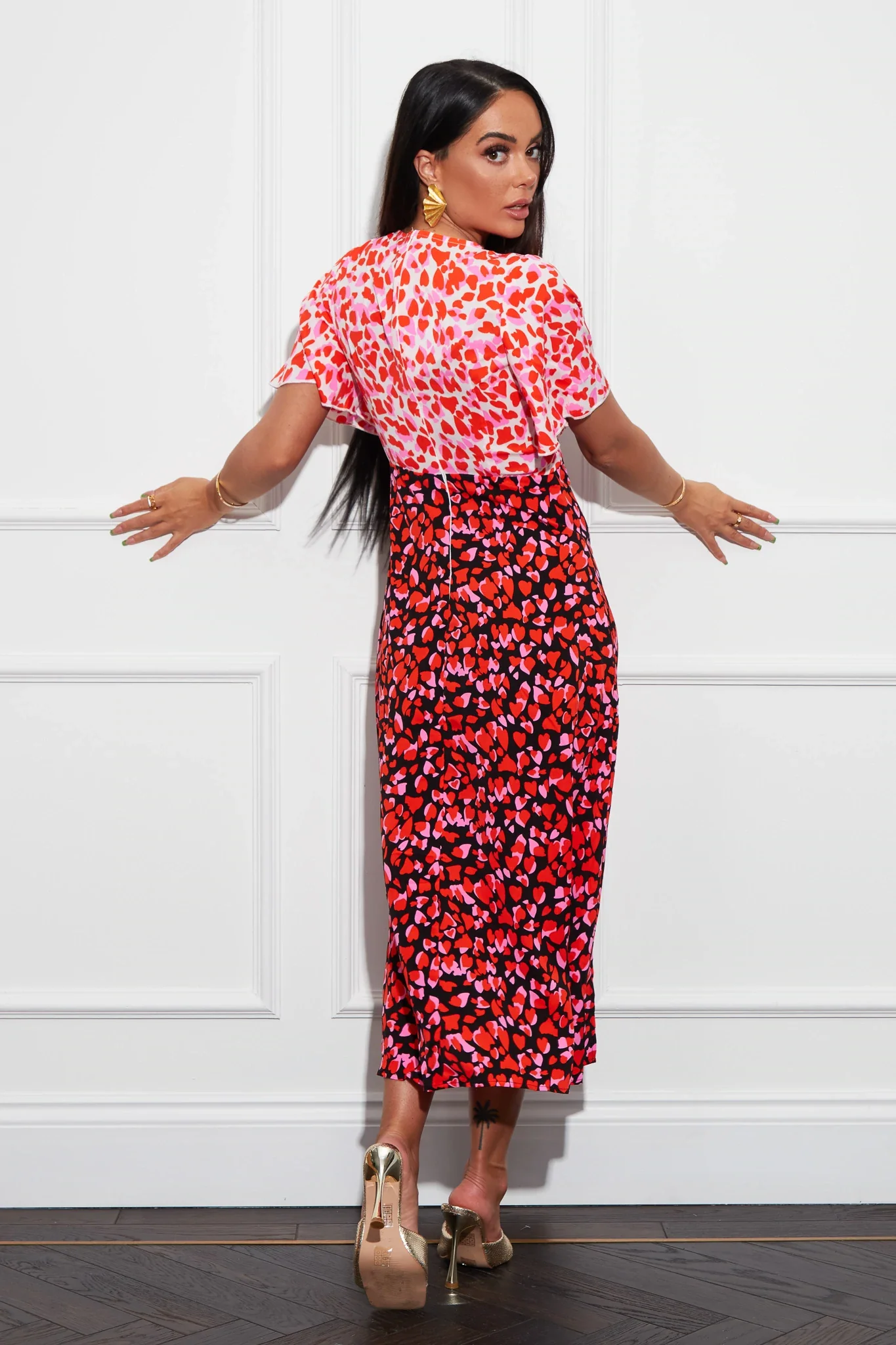 Levi Angel Sleeve Midi Dress (Multi) - Image 3