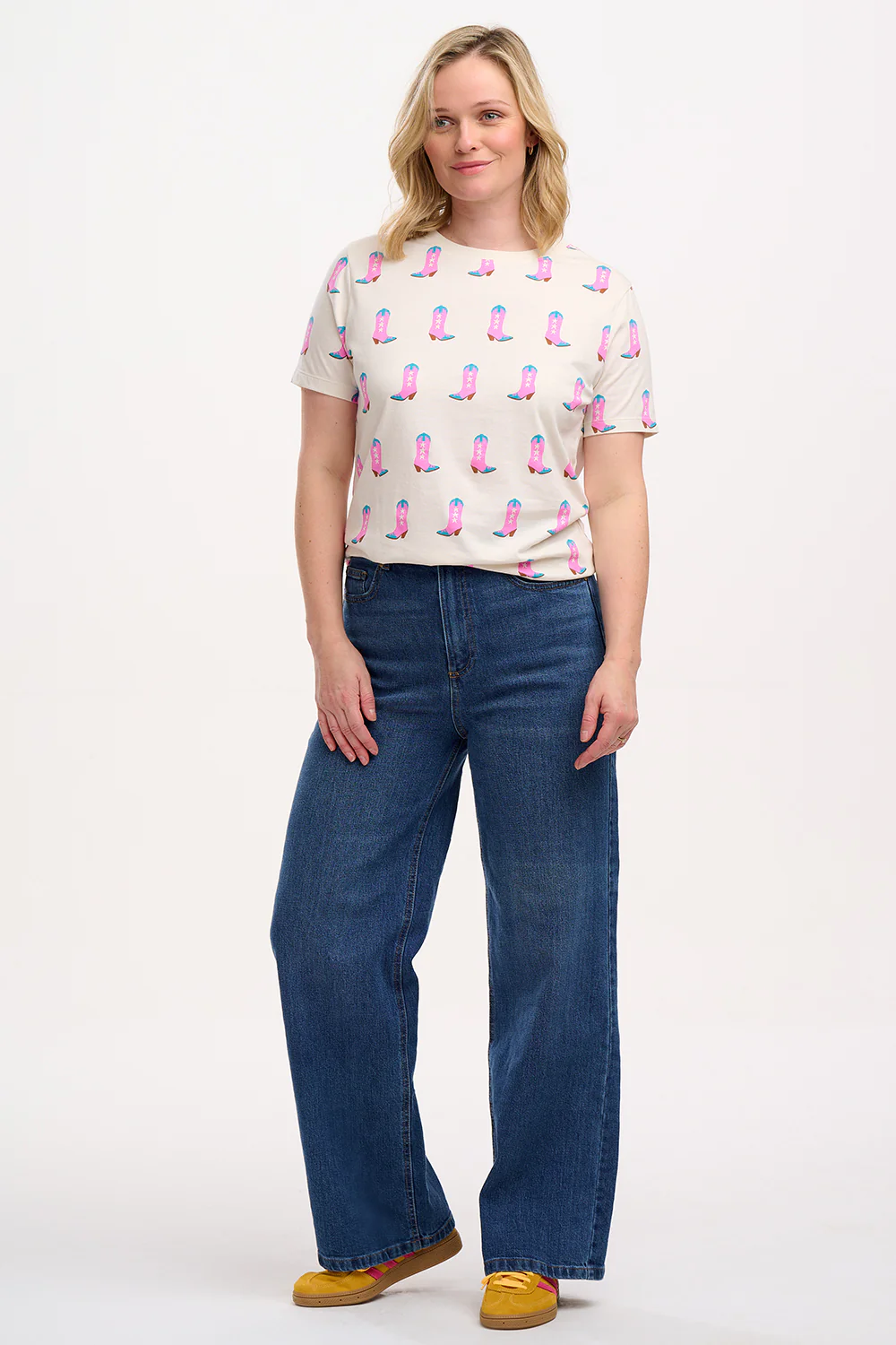 Maggie T-Shirt (Off White/Cowgirl Boots)