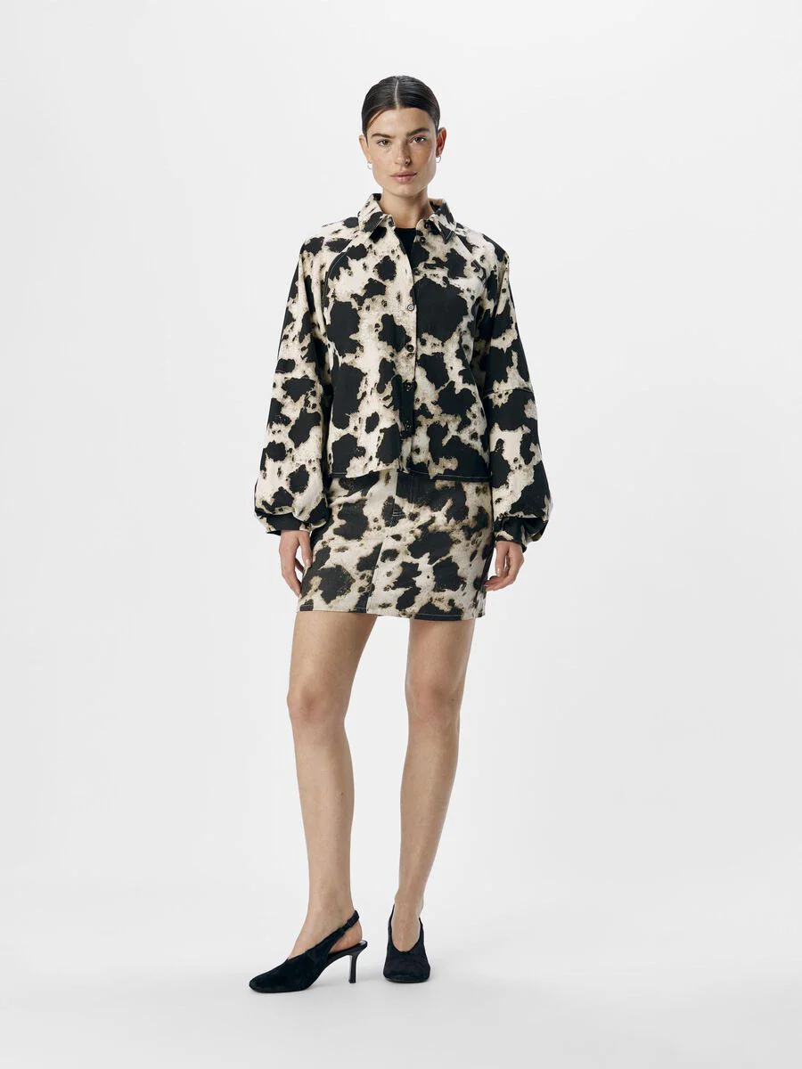 Montana Printed Jacket (Black/Cloud Dancer) - Image 3