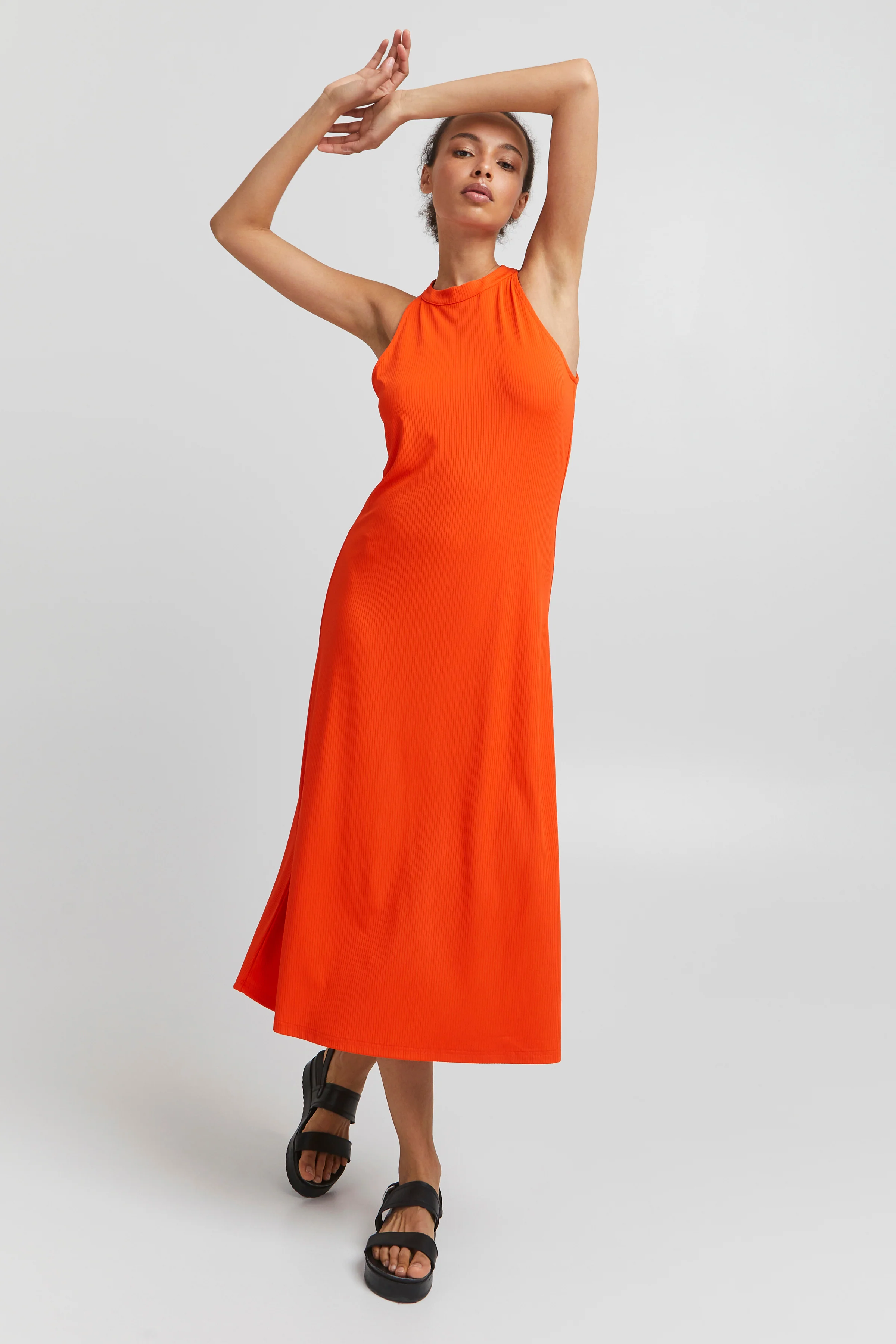 Nari Dress (Mandarin Red) - Image 2