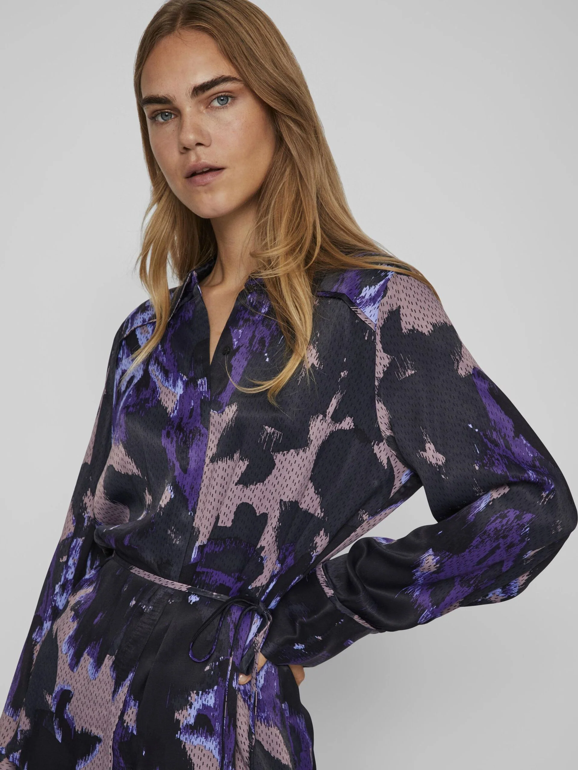 NILLA OVERSIZED SHIRT (BIRCH/BLACK) - Image 3