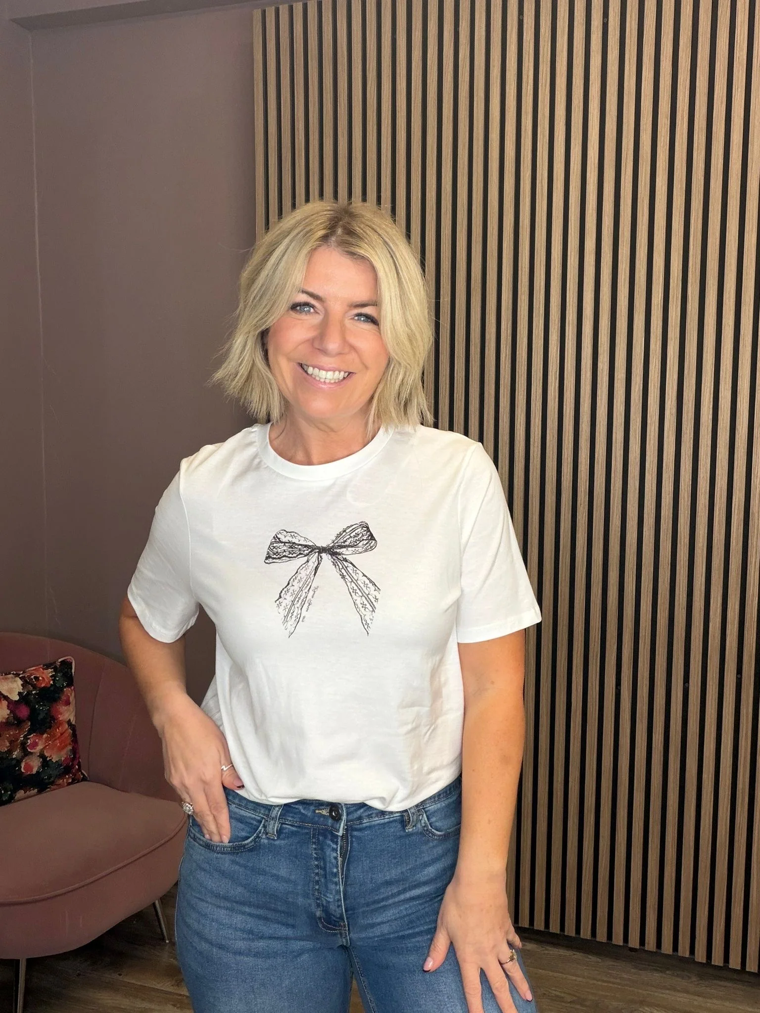 Nilla T-Shirt (White/Black Lace)