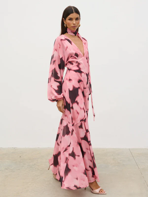 Petula Batwing Scarf Maxi Dress (Blush Watercolour) - Image 2