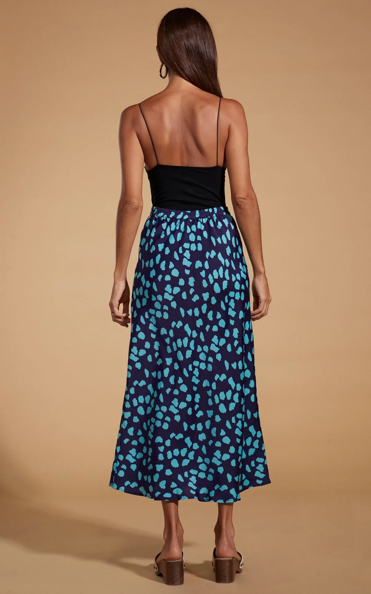 Renzo Skirt | Ice Blue On Navy Cloud - Image 3