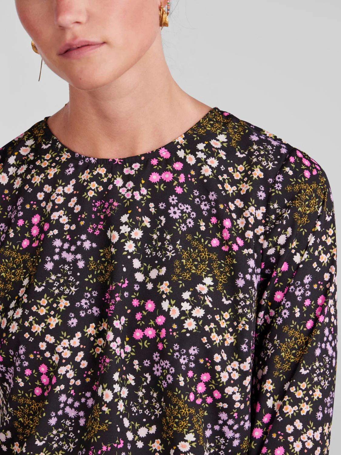 Sia Long Sleeve Top (Black SMALL FLOWERS) - Image 5