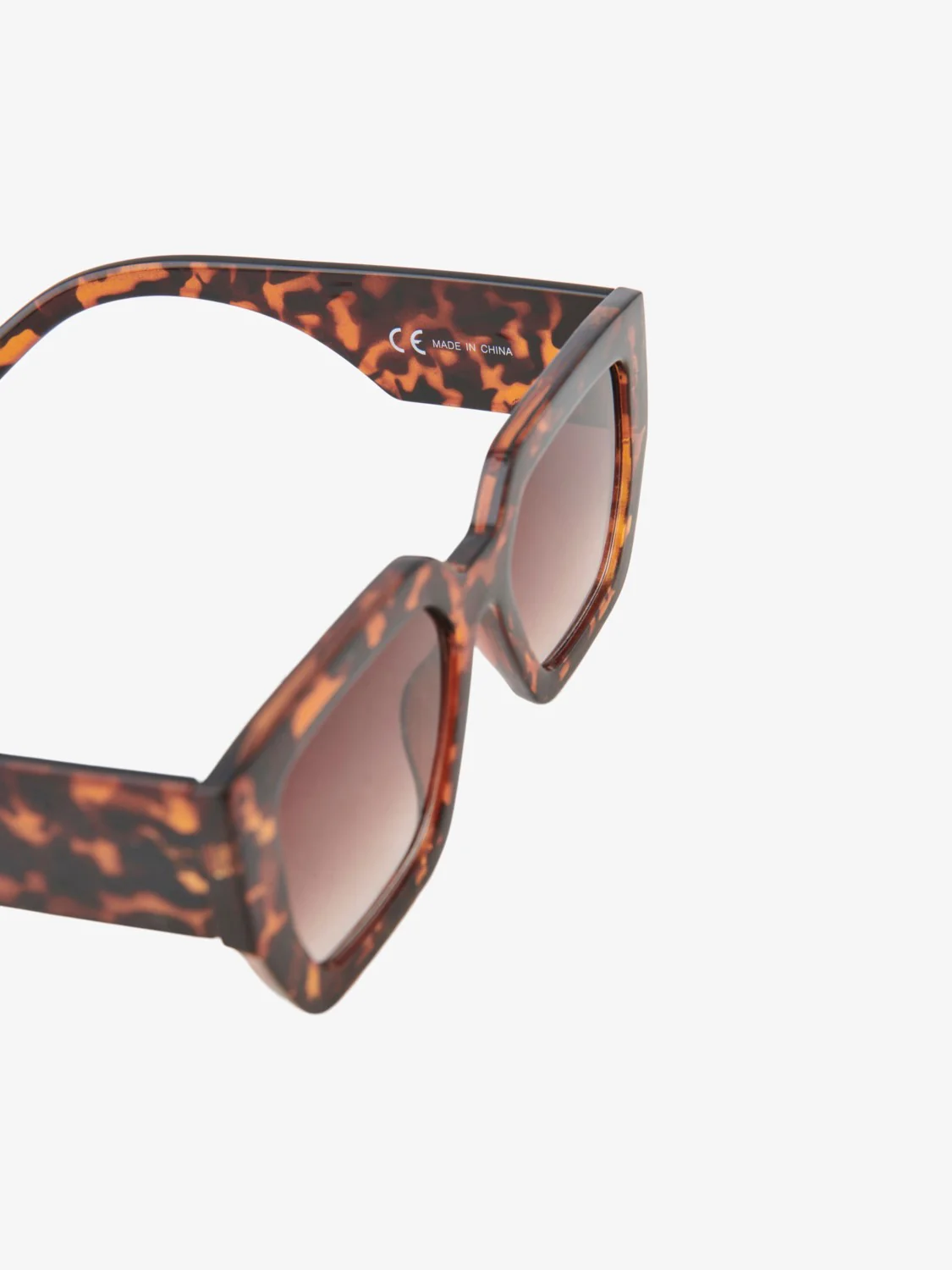 Sienna Sunglasses (Black/Turtle) - Image 3