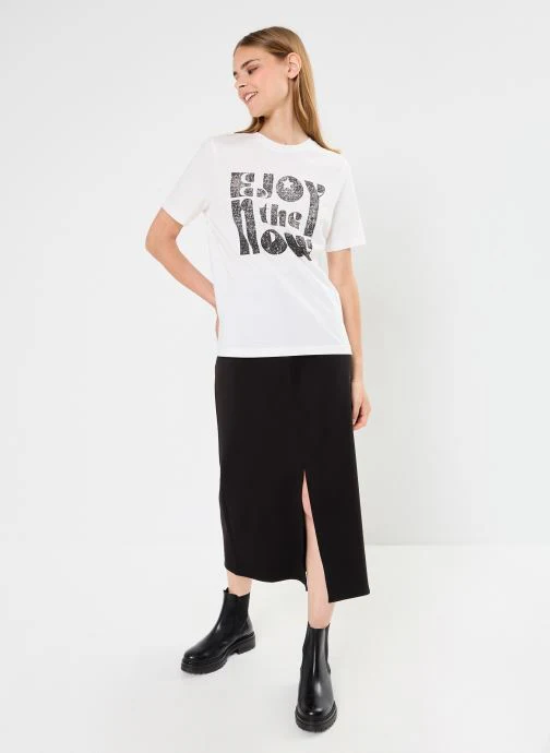 Star T-Shirt (Snow White/Black) - Image 5