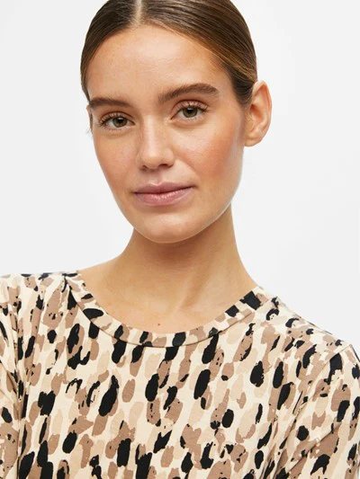 STEPHANIE SHORT SLEEVE DRESS (SANDSHELL ABSTRACT) - Image 4