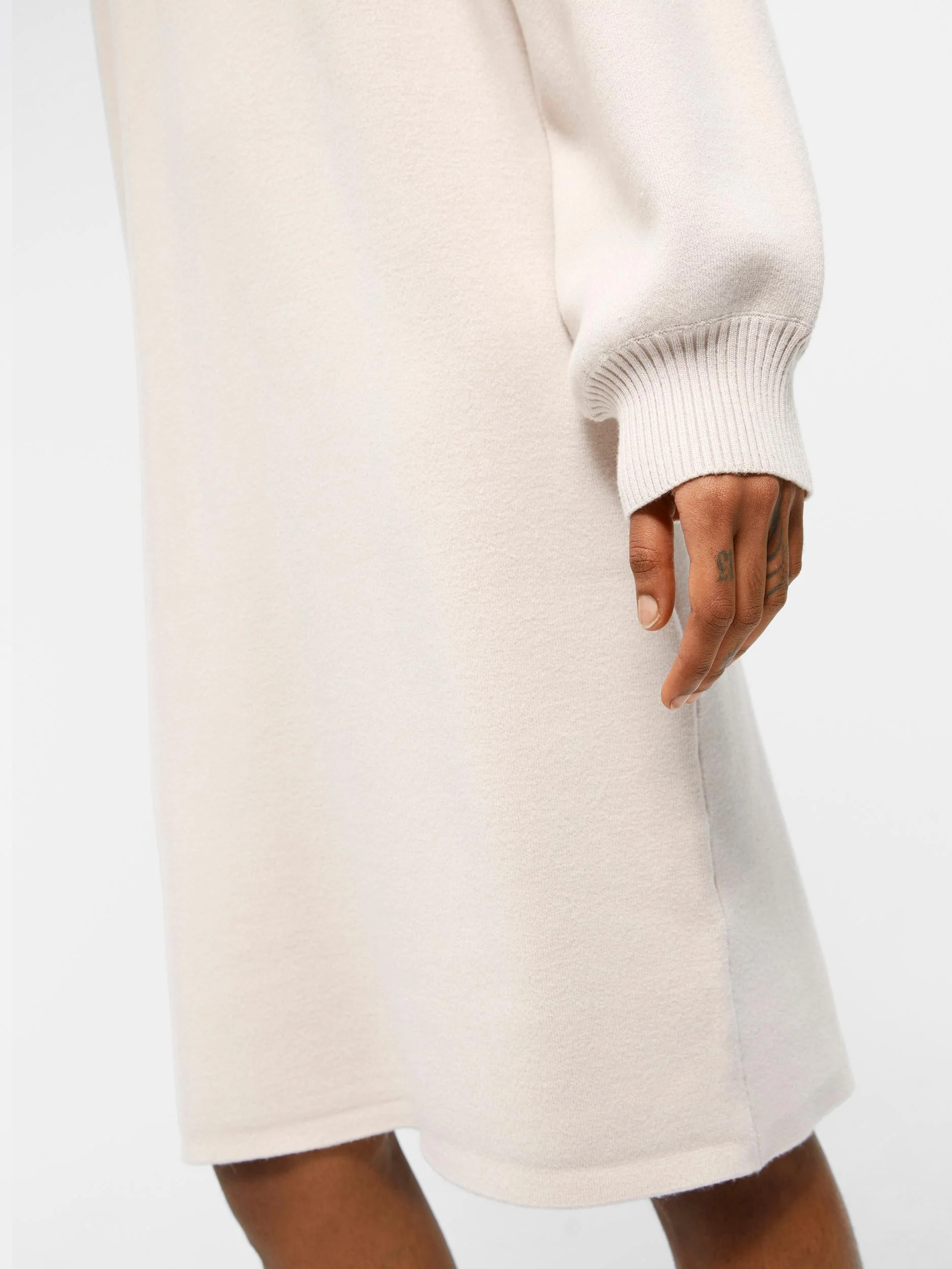 TAMMY KNIT DRESS (IVORY/SILVER GREY) - Image 3