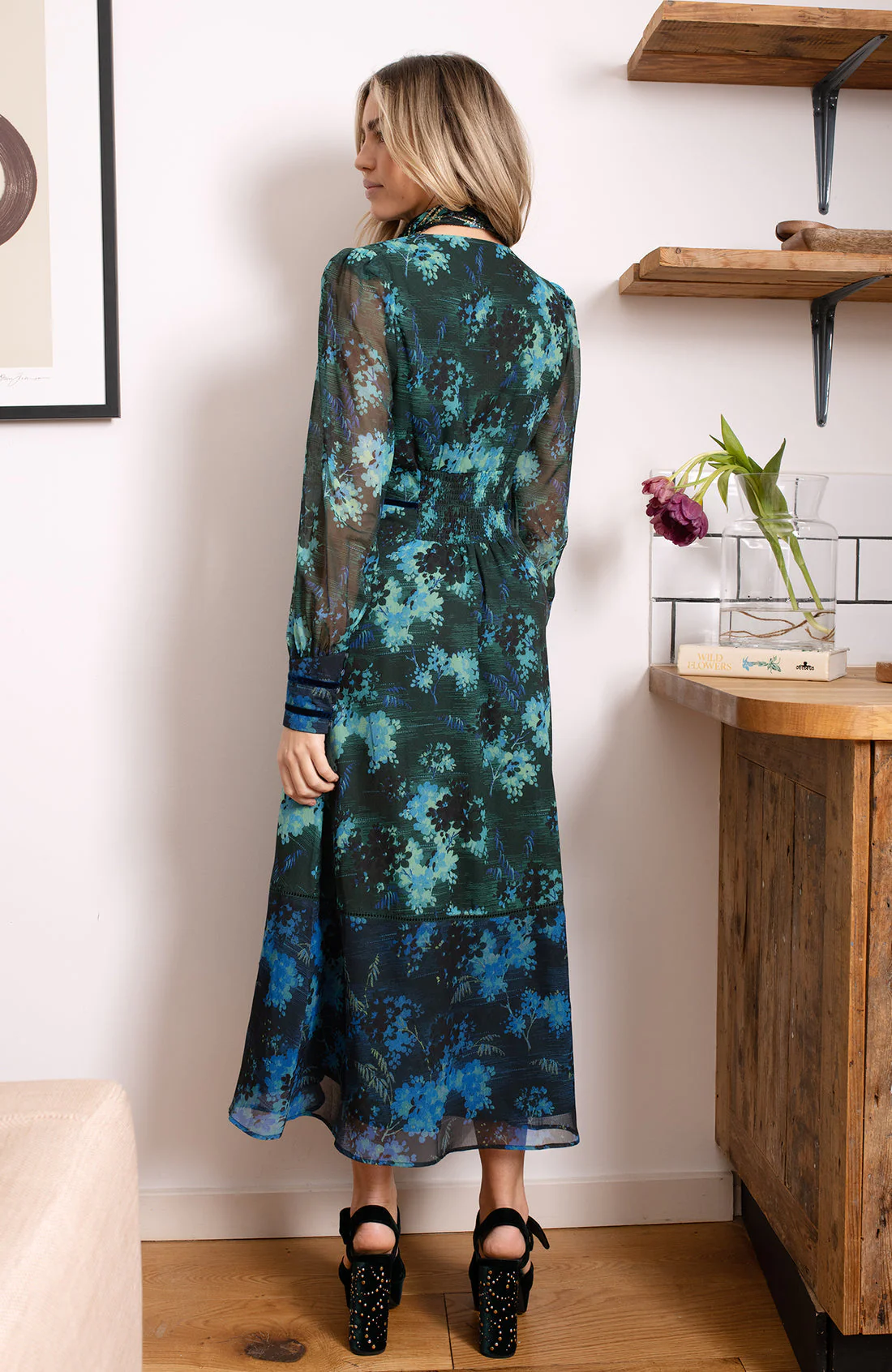 The Babette Contrast Print Button Front Midi Dress Curve - Image 8
