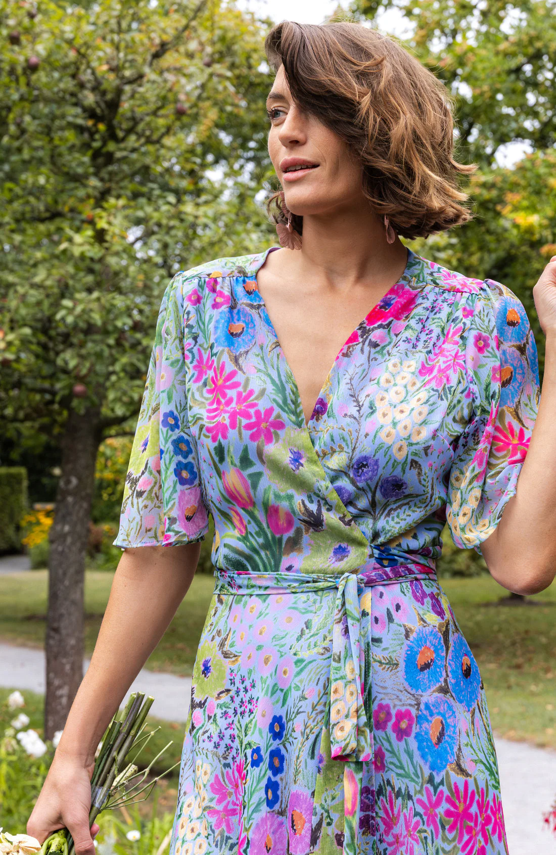 The Ember Maxi Wrap Dress (Blue/Pink) - Image 4