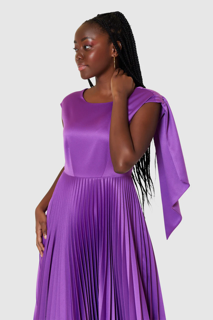 THE HEATHER CAPE DRESS (PURPLE) - Image 5