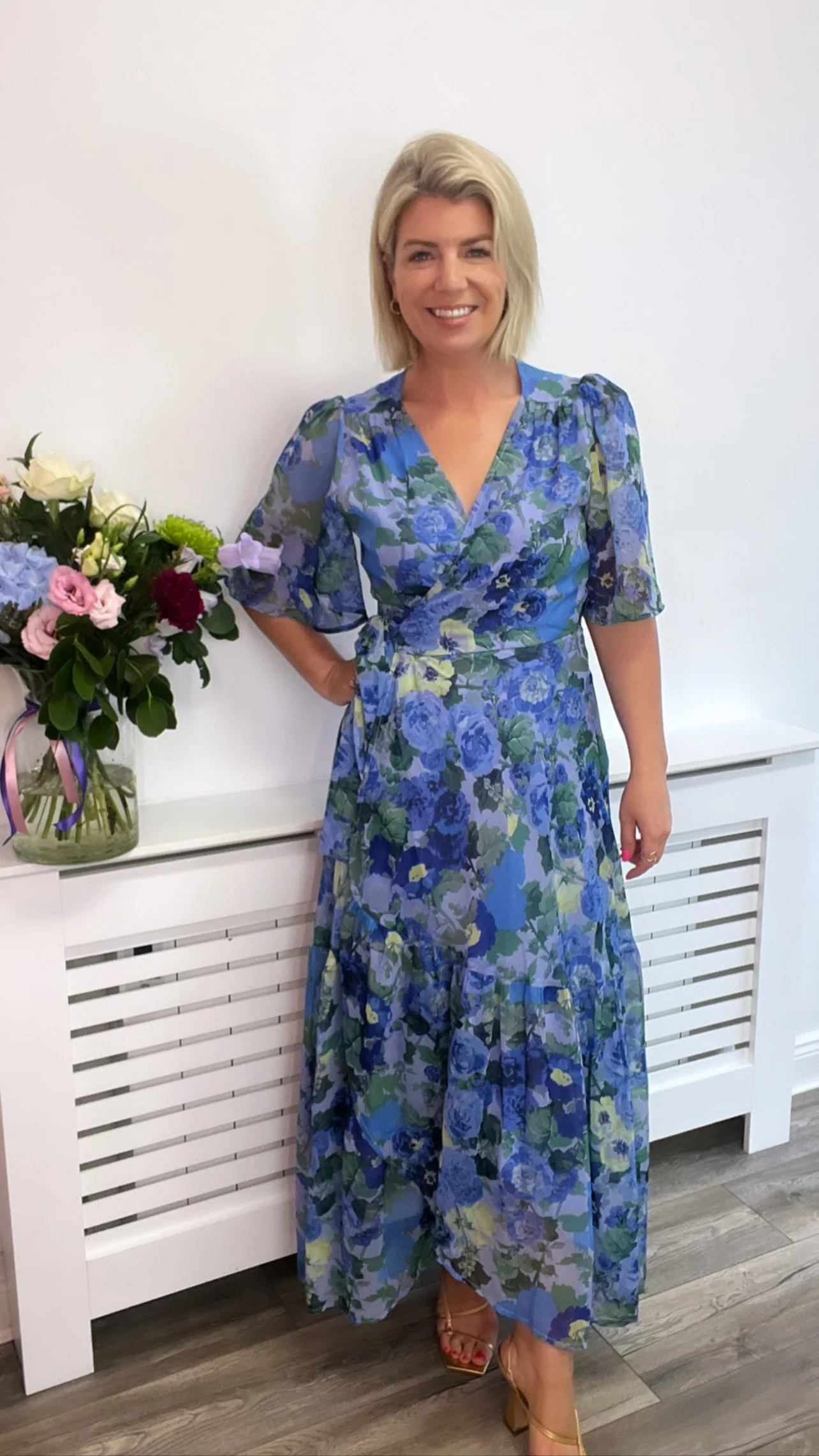 THE NORA FLUTTER SLEEVE MAXI WRAP DRESS (BLUE) - Image 4