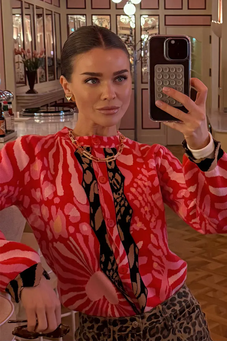 Valentina Cardigan (Animal) - Image 7