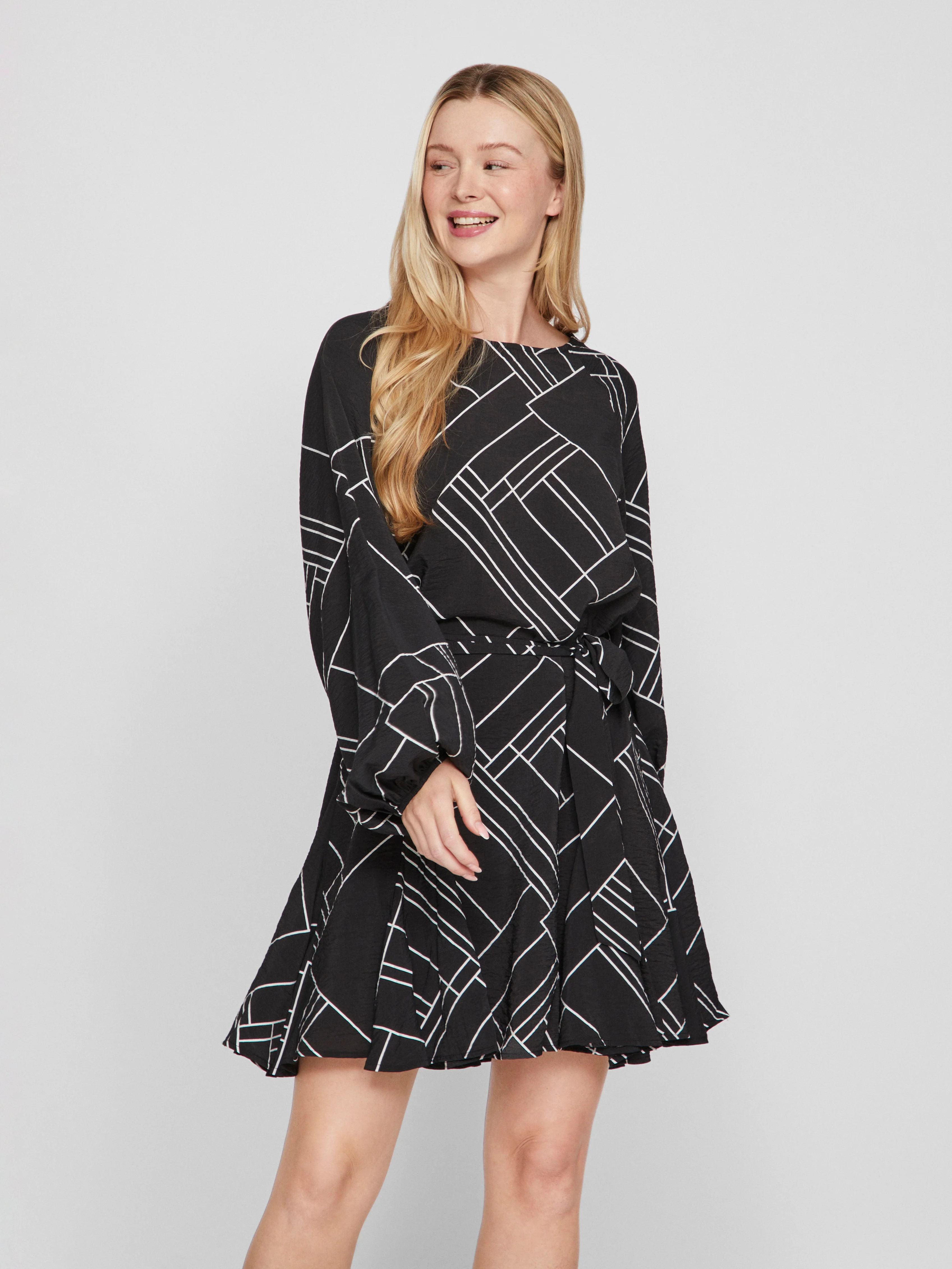Valerie Long Sleeve Mini Dress (Black Beauty) - Image 2