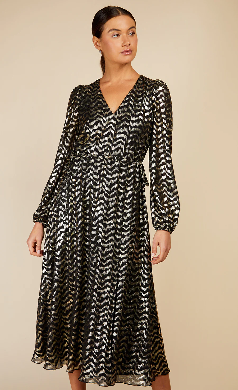 VEDA BLACK FOIL PRINT DRESS (BLACK/GOLD - Image 2