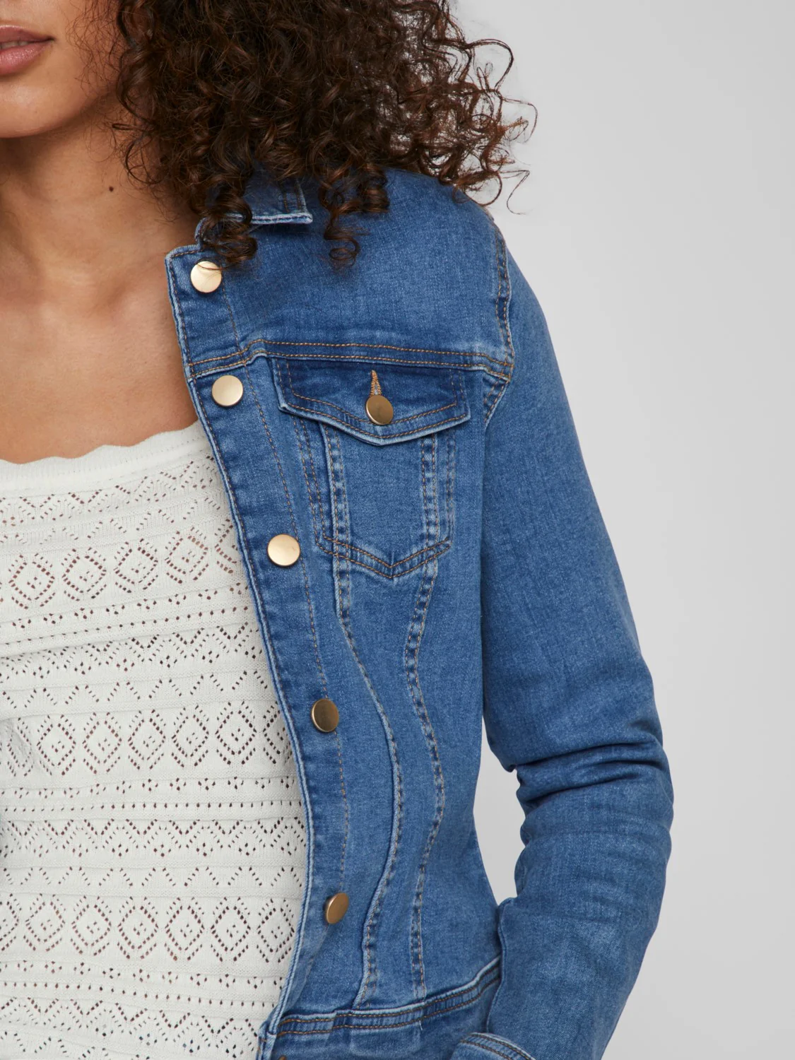 VINEED DENIM JACKET (MEDIUM BLUE) - Image 3