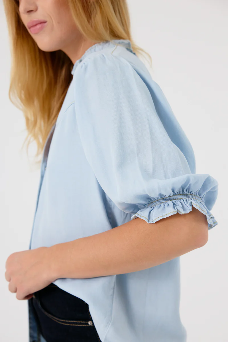 Zazie Short Sleeve Shirt (Light Blue Denim) - Image 2